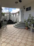 Private studio less than a mile from the beach, with Full Kitchen and Bathroom - Homestays