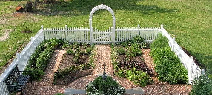 Historic Cottage on Ware River Estate Hotels in Gloucester County