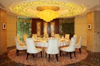 Ramada Plaza by Wyndham Weifang - piscina