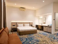 Central Square Hotel Hotels near Freedom Square