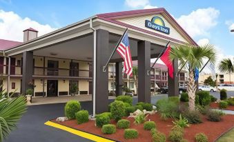 Days Inn by Wyndham West Memphis