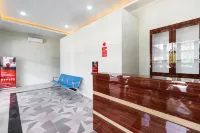RedDoorz Near Medan Amplas فنادق في Deli Serdang Regency