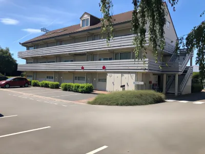 Campanile Montargis - Amilly Các khách sạn ở Paucourt