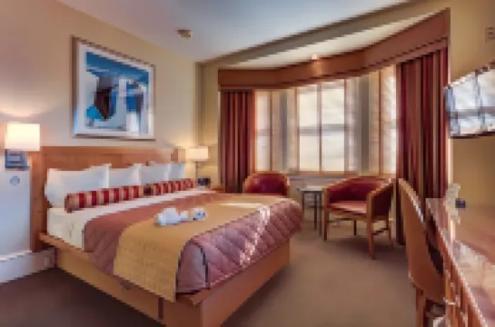 อเล็กซานเดอร์อินน์