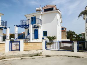 Phaedrus Living Villa Agios Therissos