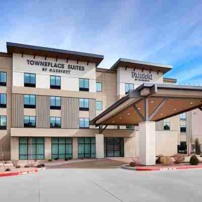 Fairfield Inn & Suites Show Low Hotel Exterior