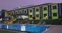 PrimeBiz Hotel Karawang - Pools