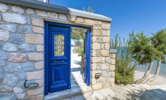 Beachfront Spetses Spectacular Fully Equipped Traditional Villa Familiesgroups