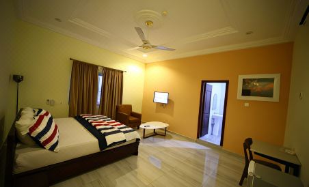 RiverBreeze Hotel - Housity