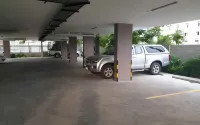 IResidence Hotel - parking