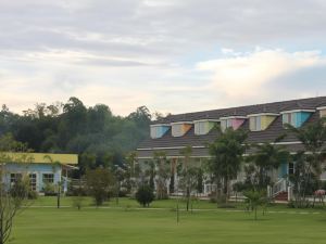 Chiangkhan Gallery Resort