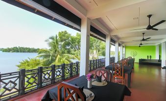 Kalla Bongo Lake Resort