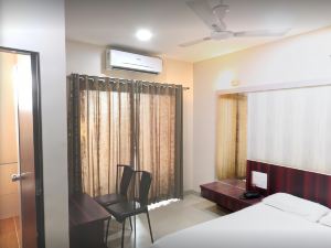 Hotel Yashraj Inn Lodging