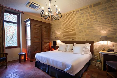 Abbaye de Maizières Отели рядом с достопримечательностью «Marche aux Vins»