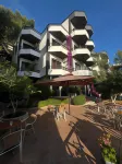 Privé City Hotel