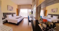 Agra Hotel & Grand Ballroom Hotel di Cipanas