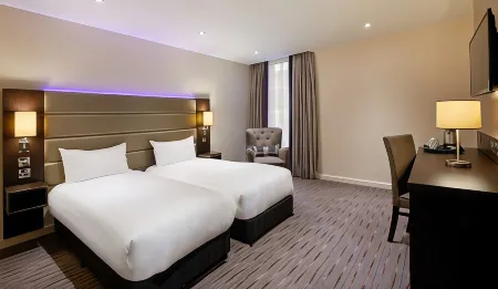 Premier Inn Woking Town Centre