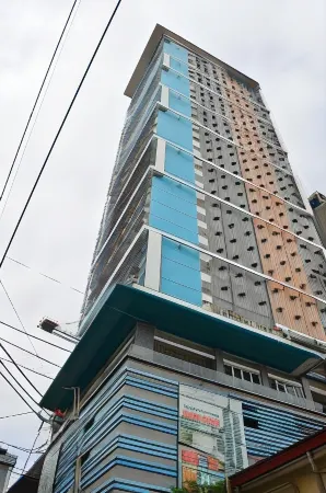 UHome Lacson Отели рядом с достопримечательностью «Китайский город»