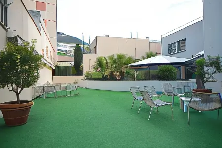 Esatitude Hotel