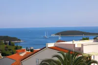 Stella Maris, Hvar - Rooms with a Balcony and a Stunning Sea View