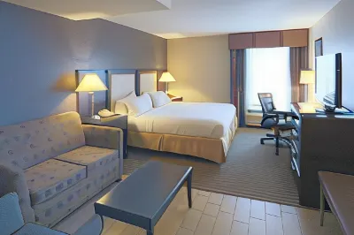 Holiday Inn Express & Suites Blythewood Hotels near Blythewood High School Stadium