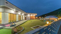 Yeosu Pyeongsari 85-7 Kids Pool Villa