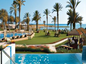 Constantinou Bros Asimina Suites Hotel