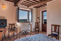 Relais le Ginestre Hotel dekat Terme e cippi romani