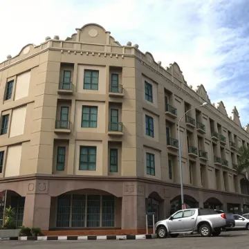 Hotel Seri Costa Hotels near Taming Sari Tower (Malacca Tower)