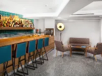 360Degrees Pop Art Hotel Отели рядом с достопримечательностью «Мечеть Тзисдаракис»