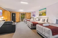 Burringa Garden Motel Hotels in Lake Albert