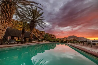 Ai Aiba - the Rock Painting Lodge Hotels in 