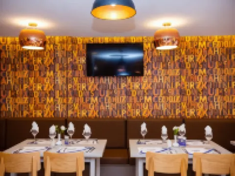 Silver Moon Hotel Hoteles en Abiyán