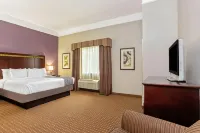 La Quinta Inn & Suites by Wyndham Cleburne Hotels in Cleburne