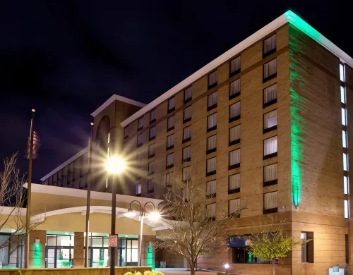 Lynchburg Grand Estate by IHG Các khách sạn ở Wreck Island