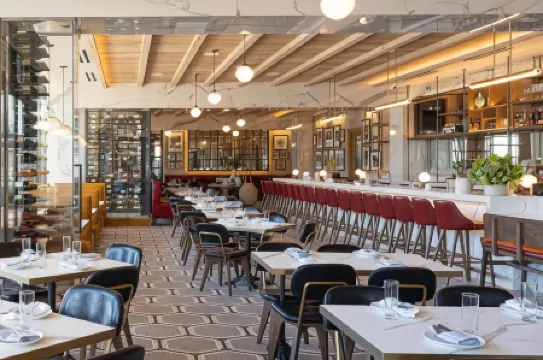 Cambria Hotel Boston Somerville