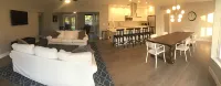 Newly Renovated 4/3 Upscale East Boca Home - 3つ星