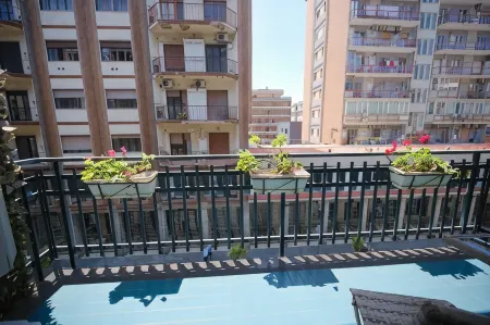 Luxury B&B Charlemagne Отели рядом с достопримечательностью «Arechis Castle»