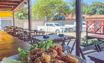 Manaí Pousada & Beach Club