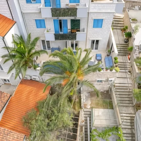 Villa Capitis in the Centre - Private Pool Villa & Balcony Apartment with Spectacular View-No Pool