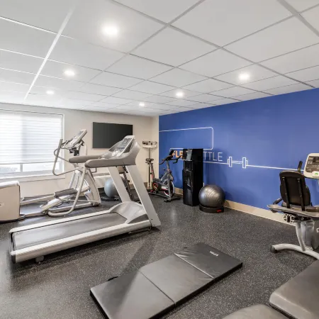 Holiday Inn Express CHICAGO-DOWNERS GROVE by IHG