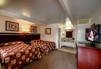 Whispering Palms Inn Hotels in Del Rio