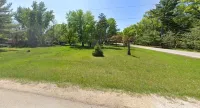Cozy 2-bedroom Cottage - Trail access to Loon Lake