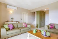 Villa Nikolas Hotels in Erisos