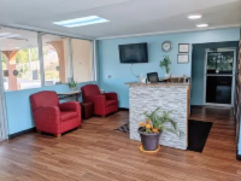 Travelodge by Wyndham Forsyth Hotels in Forsyth