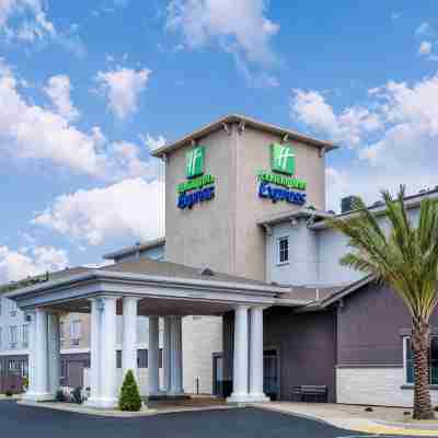 Holiday Inn Express Lodi Hotel Exterior