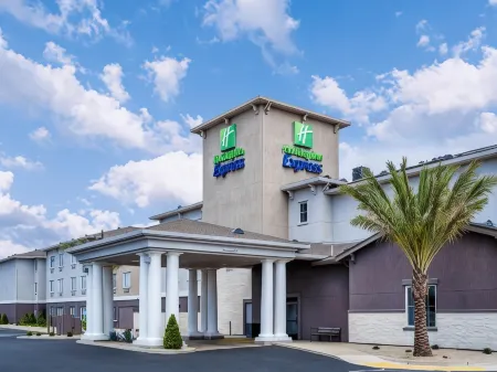 Holiday Inn Express Lodi
