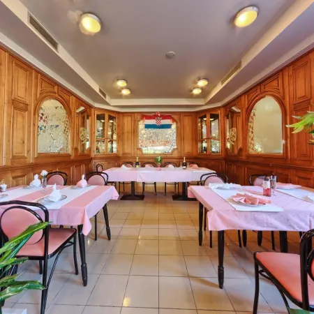Hotel Trogirski Dvori