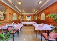 Hotel Trogirski Dvori - breakfast