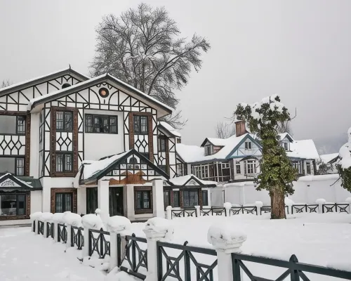 Lemon Tree Hotel Srinagar Отели в г. Шринагар